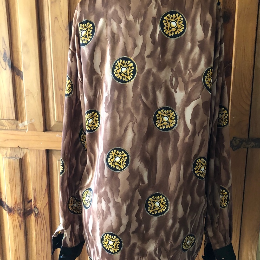 Gorgeous Tess Blouse - Picture 2 of 4